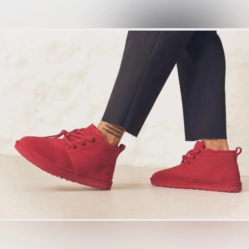 UGG Neumel Chukka Boots in Red / Crimson / Scarlet, Men’s Size 9 - Fur Lined